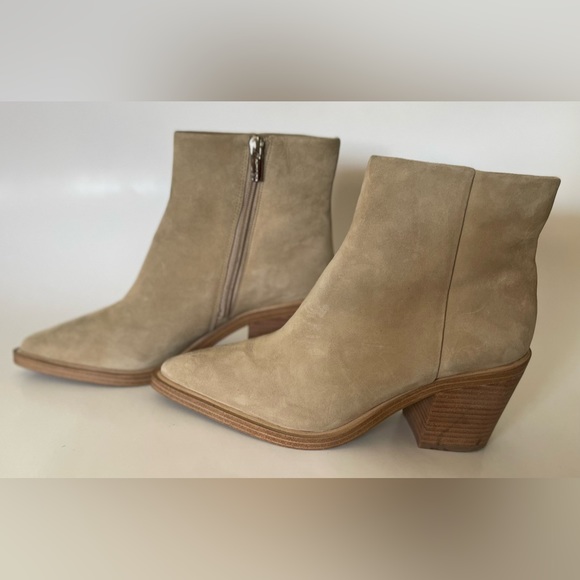 Vince Camuto Boots - Picture 3 of 5